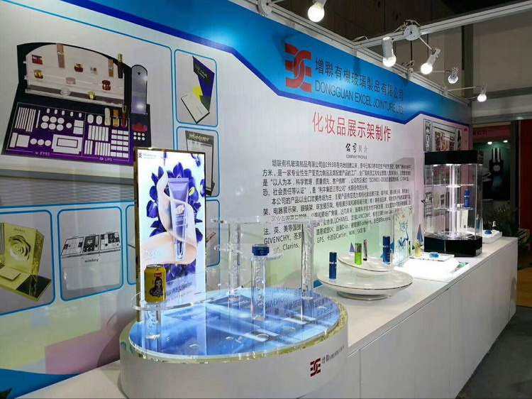 亚克力展示架要怎样保持光泽